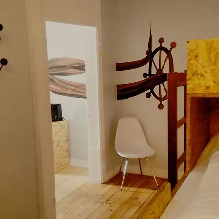 بيت شباب Goodnight