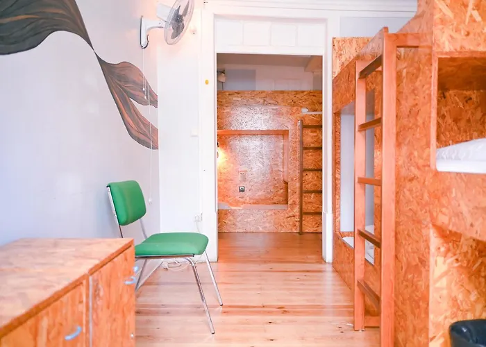 호스텔 굿나잇 *